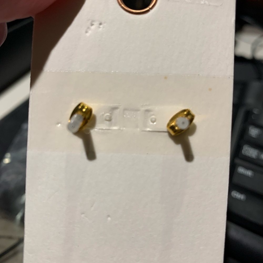 American Eagle earrings - Picture 9 of 10